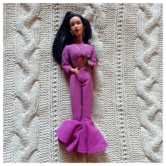 Selena Doll EUC